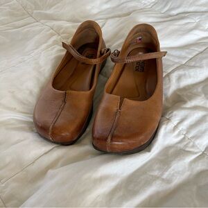Kalso earth shoes leather women’s 7